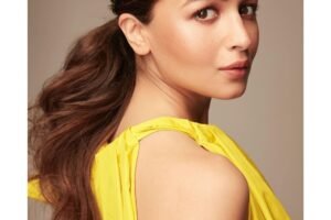 Alia Bhatt wearing yellow proved why she is the QUEEN of beauty